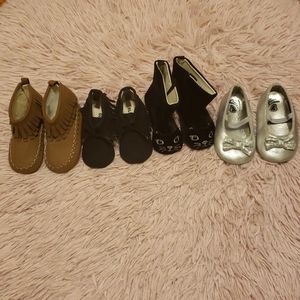 4 pairs of 6-12 month shoes